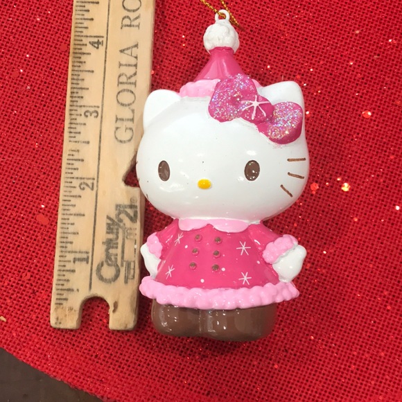 2013 Hello Kitty Holiday Ornament - Picture 2 of 7
